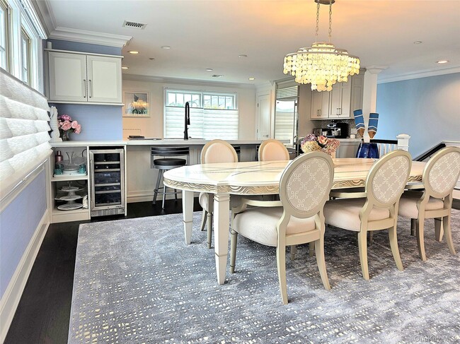 Building Photo - 34 Village Green Dr