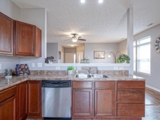 Building Photo - Spacious 3-Bedroom Lafayette Home with Office, Fenced Yard & 3-Car Garage