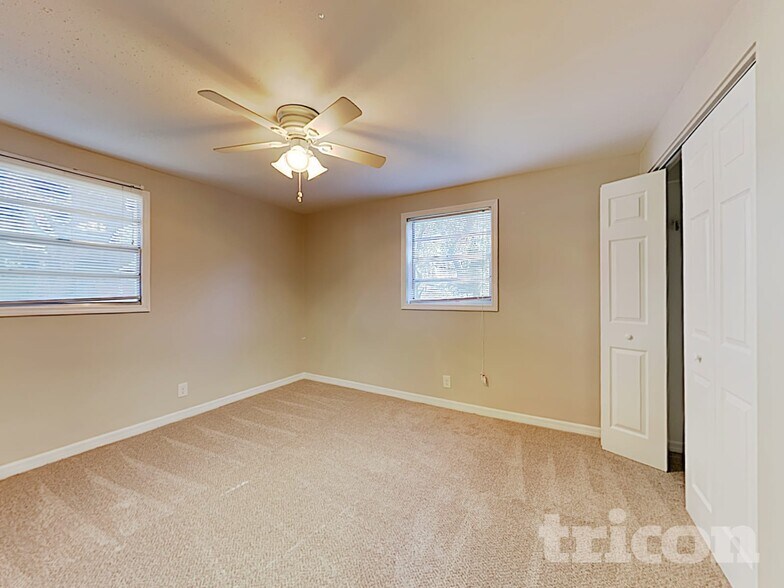 Building Photo - 514 Calhoun Ave