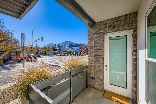 Building Photo - Turnkey 2 BDR Condo in the Heart of Boulder