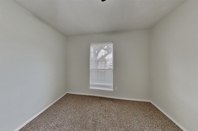 Building Photo - 19111 Ruble Dr