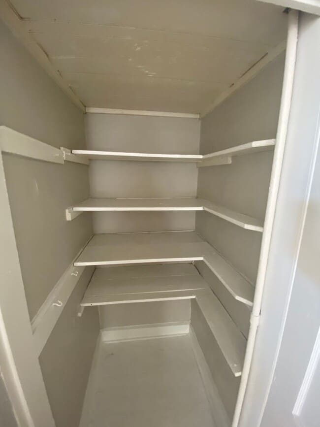 Building Photo - 3428 Dunnica Ave