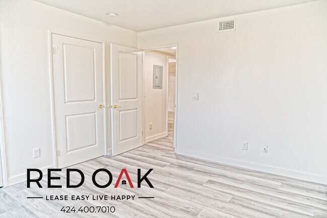 Building Photo - 505 E Rialto Ave