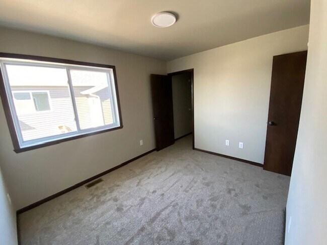 Building Photo - 6437 83rd Ave S