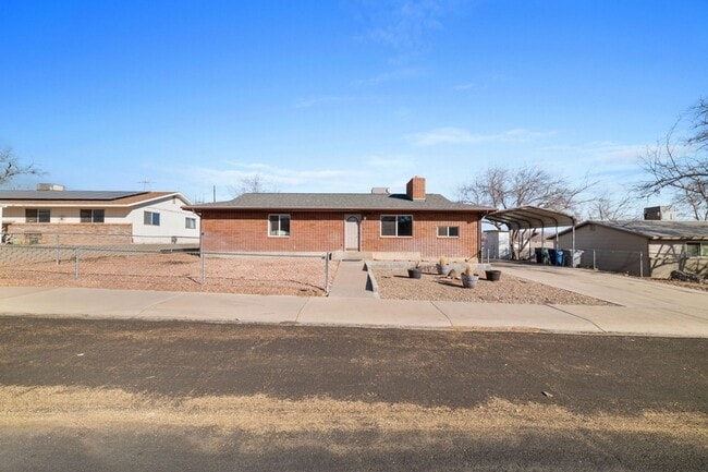 Primary Photo - Charming 3 Bedroom Home Plus Casita. Pet F...
