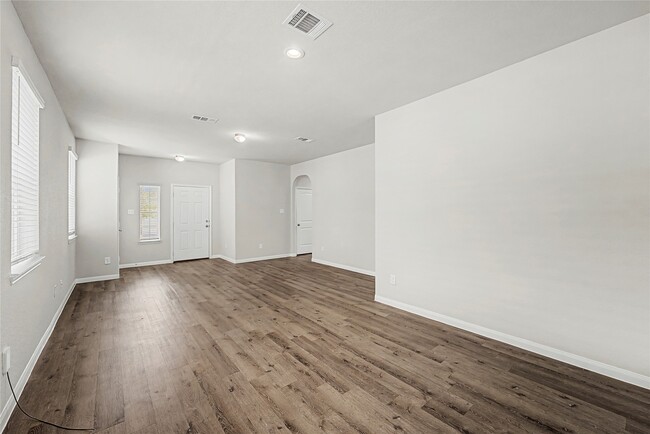 Building Photo - 3641 Cub Dr