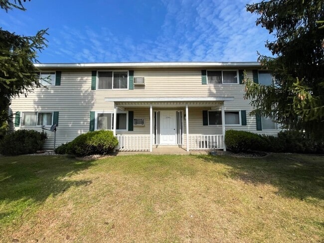 Primary Photo - 2306 Radtke Ave
