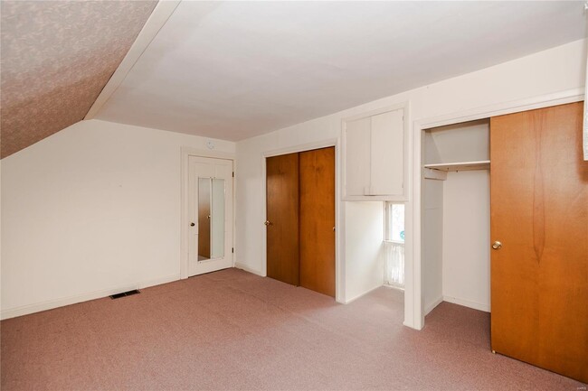 Building Photo - 9901 Arthur Ln
