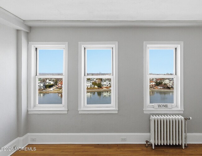 Building Photo - 400 Deal Lake Dr