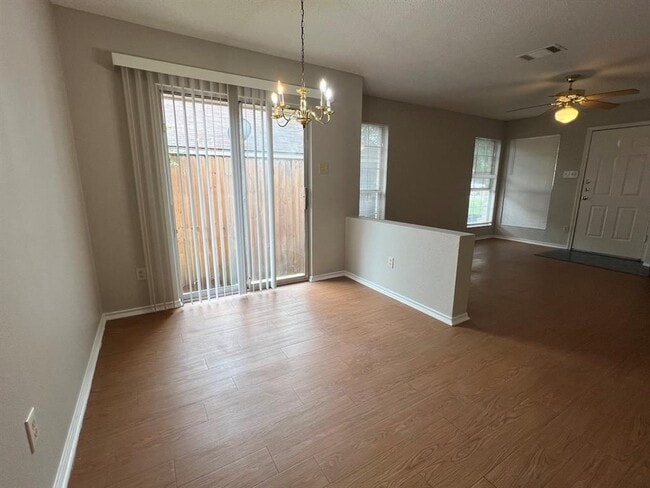 Building Photo - 7209 Aldea Dr