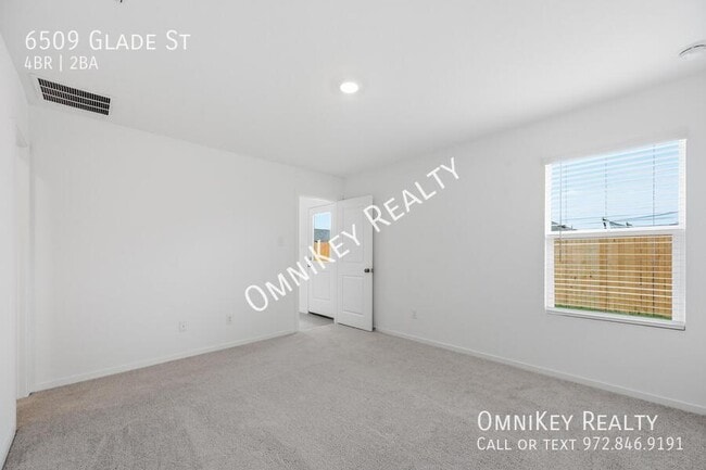 Building Photo - 6509 Glade St
