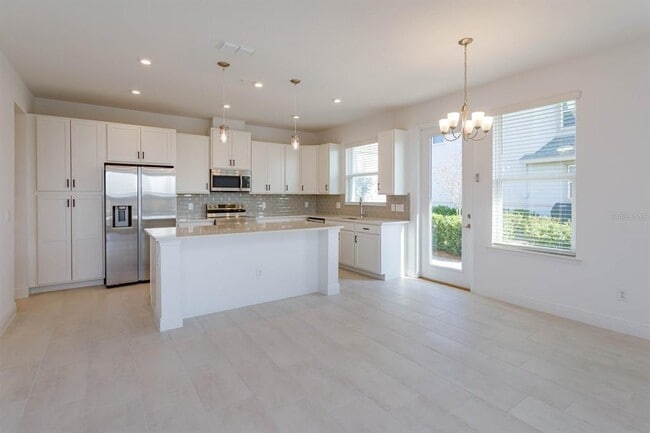 Building Photo - 6927 Nemours Pkwy