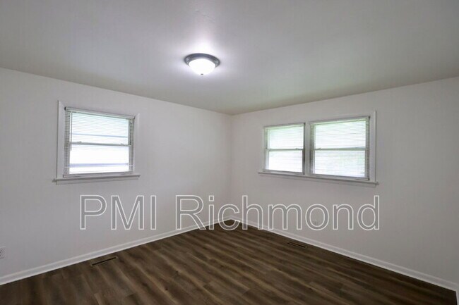 Building Photo - 1806 Powhatan St