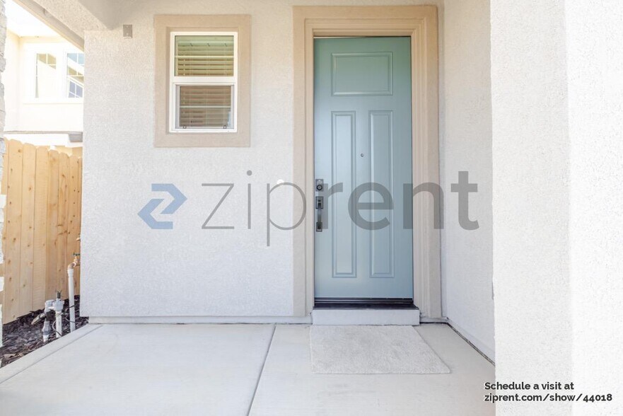 Building Photo - 4385 Canyon Coral Wy