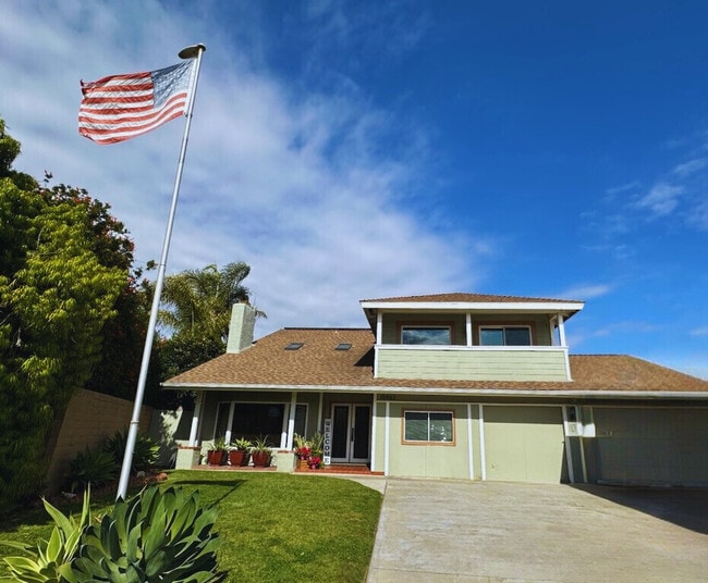Building Photo - 10462 Sierra Cir