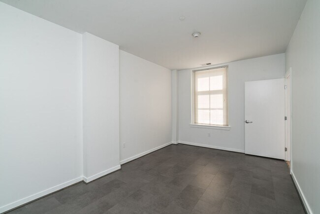 Building Photo - Loft Style 2 bedroom in East Falls