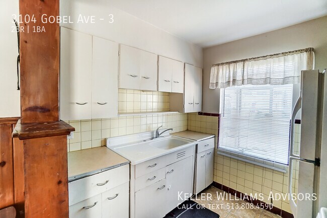 Building Photo - 3104 Gobel Ave