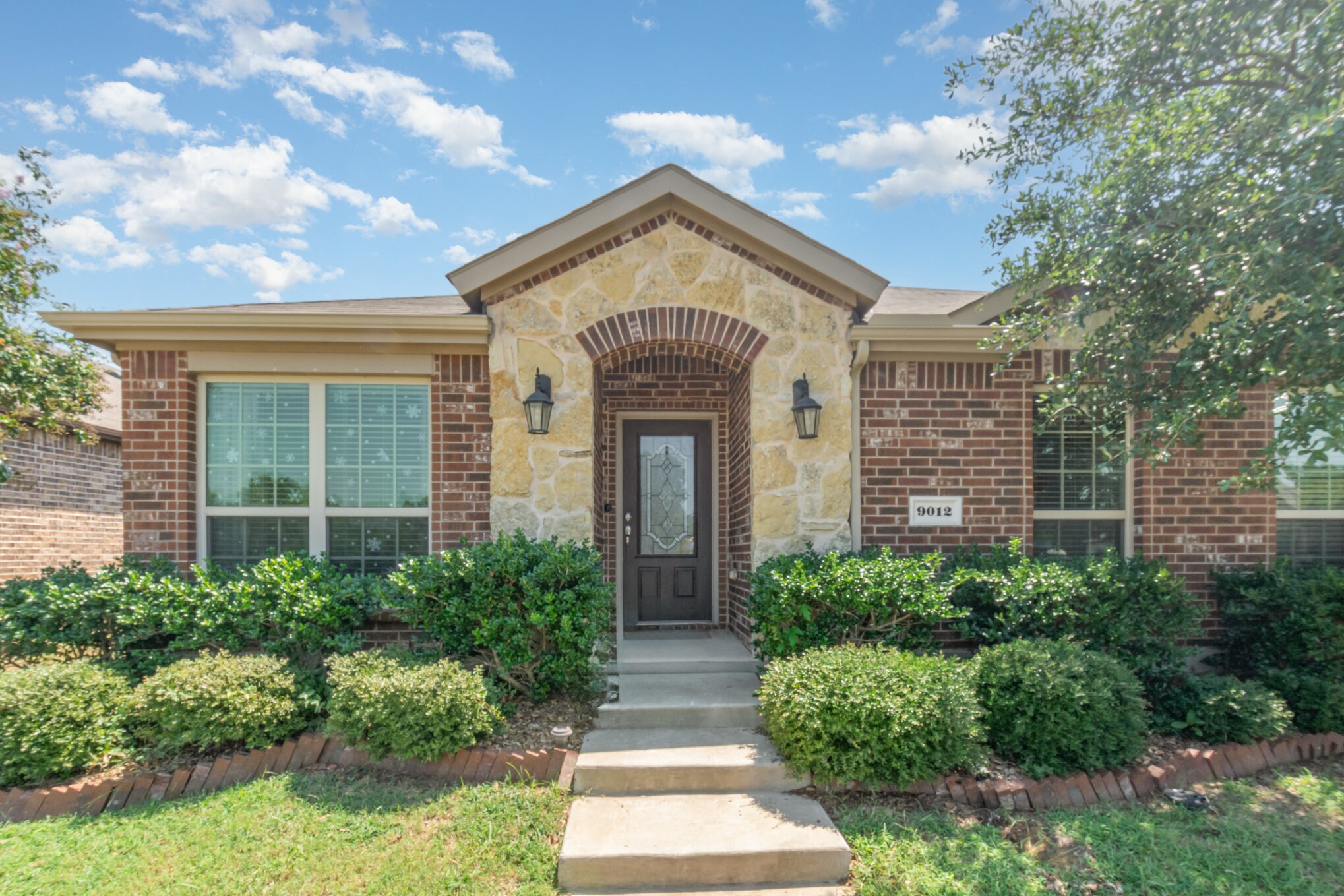 Building Photo - 9012 Cross Oaks Ranch Blvd