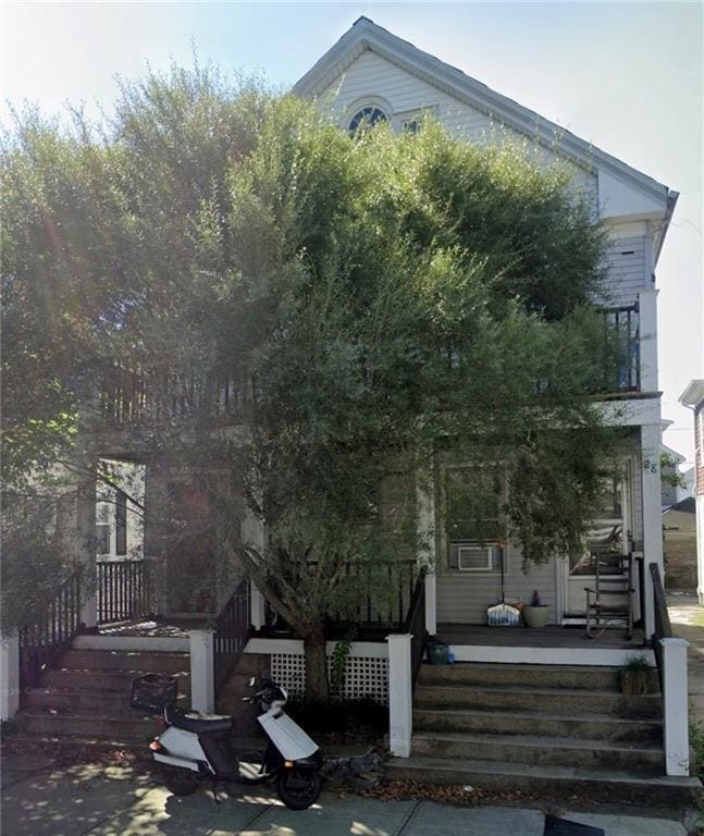 Building Photo - 28 Thurston Ave