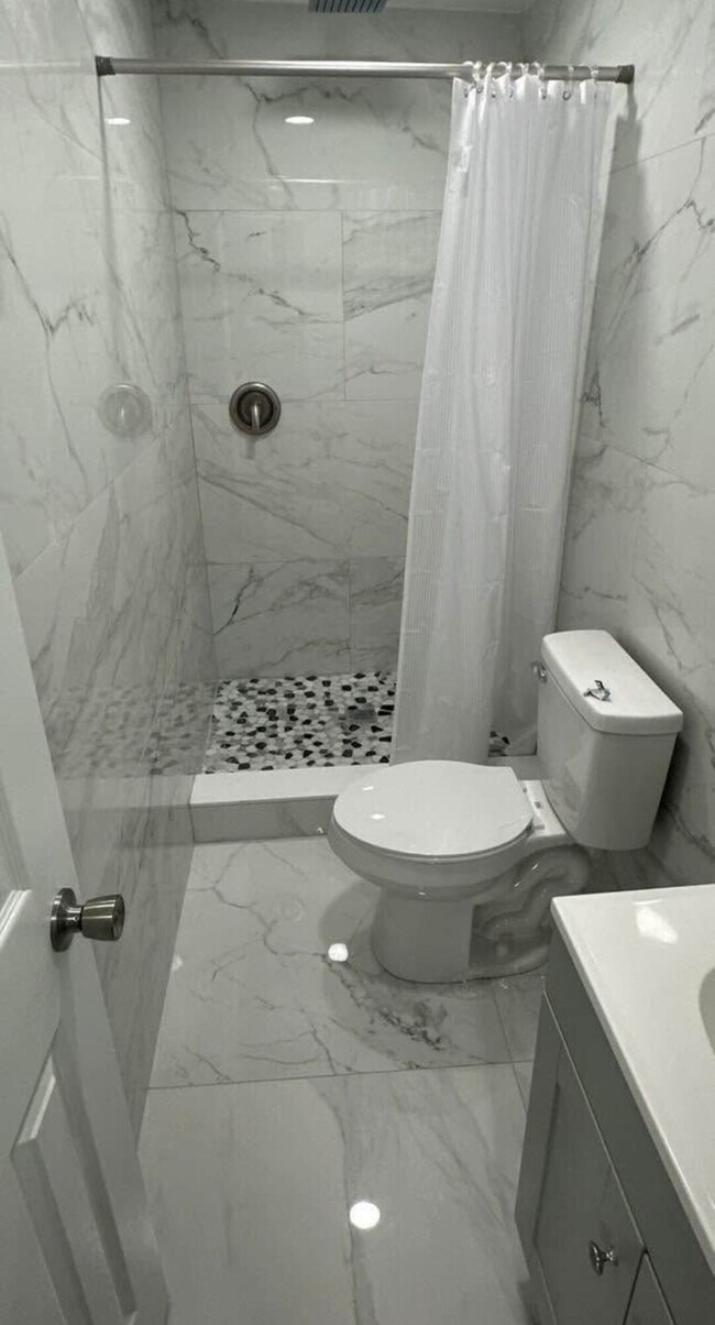 Building Photo - 700 NW 3rd Ave