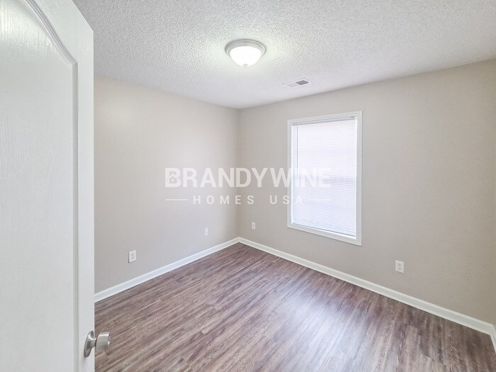 Building Photo - 1139 Commons Ct