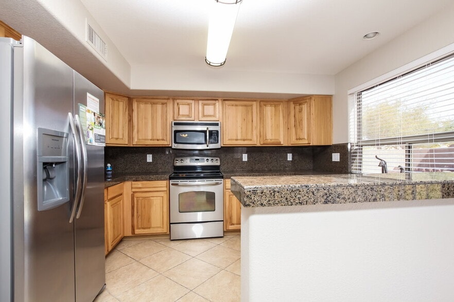 Building Photo - 2501 W Oberlin Way