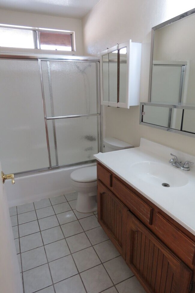 Building Photo - 1/2 Acre and All Tile!