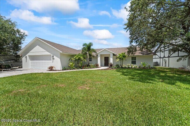 Building Photo - 2060 Newfound Harbor Dr