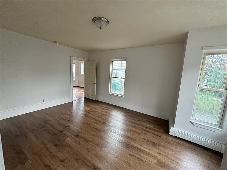 Building Photo - 164 Myrtle Ave