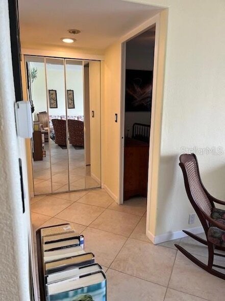 Building Photo - 880 Mandalay Ave