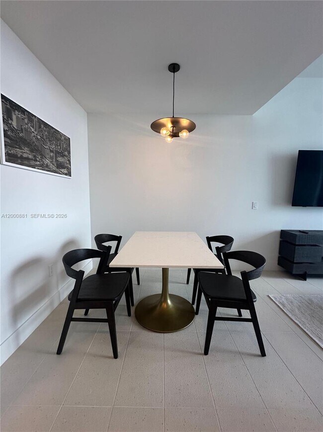 Building Photo - 159 NE 6th St