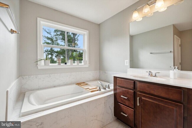 Building Photo - 22778 Trailing Rose Ct