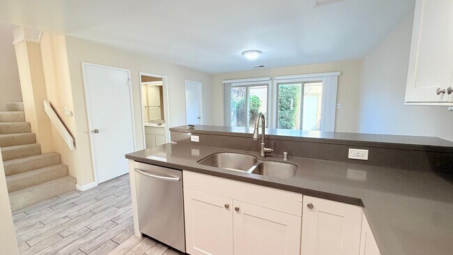 Building Photo - 3169 Santa Cruz Ln