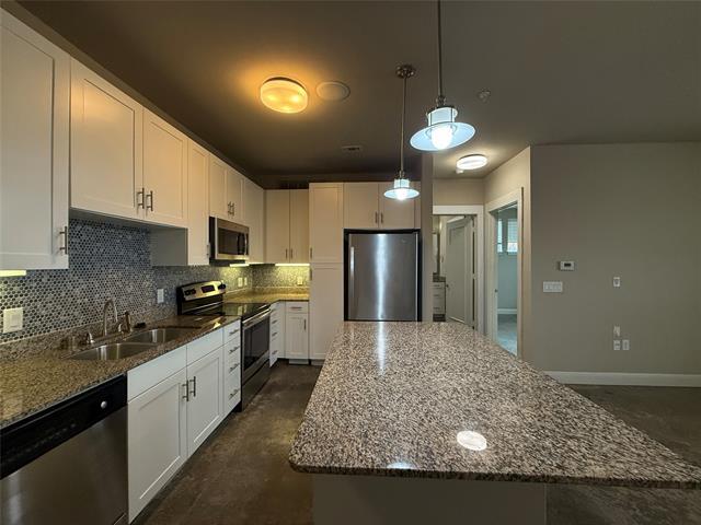 Building Photo - 801 N Bishop Ave