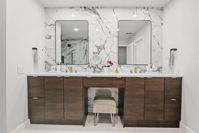 Building Photo - 1916 Shorewood Dr