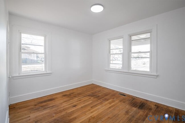 Building Photo - 1401 Byron St