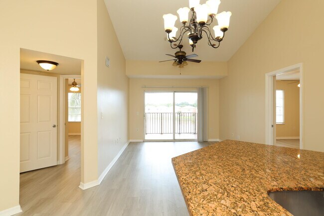 Building Photo - 4240 San Marino Blvd