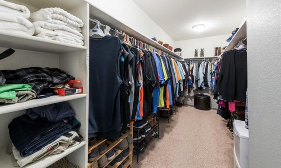 Building Photo - 4405 Woodstock Dr