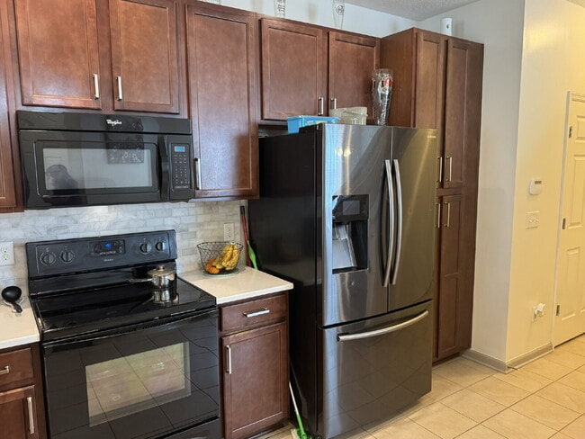 Building Photo - Spring Move in Special:  2nd month rent is FREE if you sign a lease before the end of July.