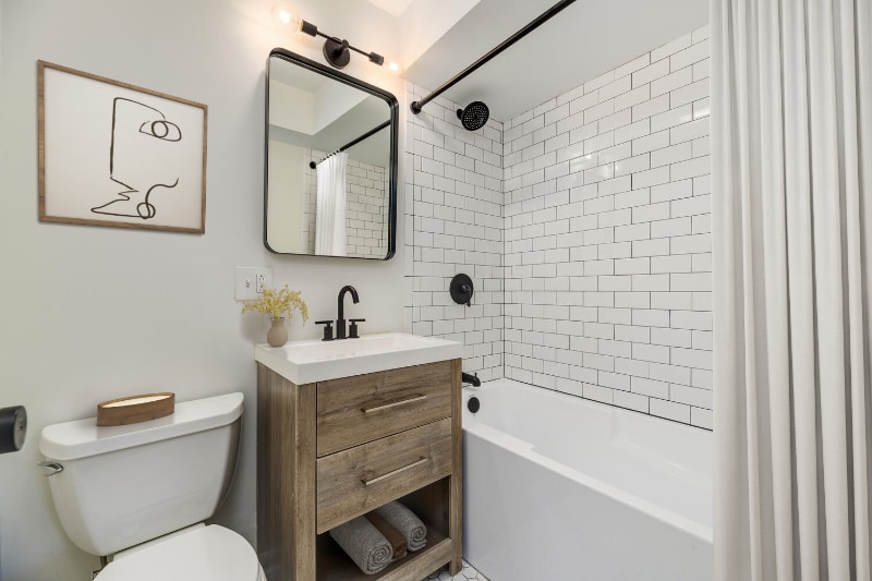 Building Photo - 2128 N Whipple St