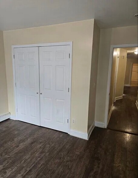 Building Photo - 7 Jones St