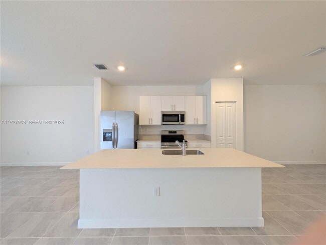 Building Photo - 1172 NW 1st Ter