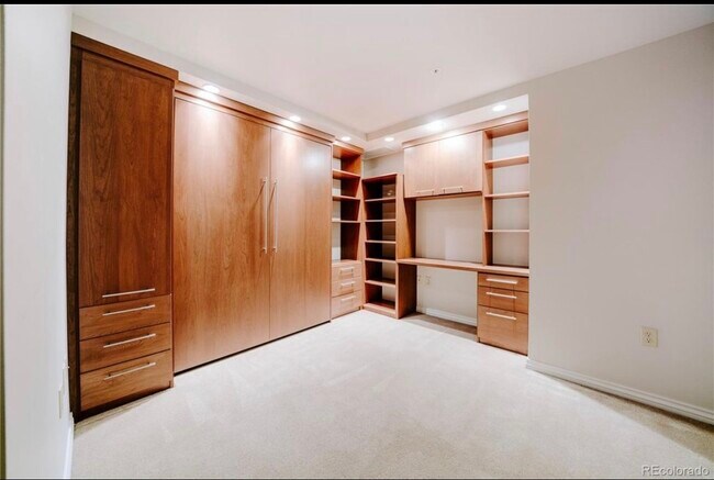 Building Photo - 8100 E Union Ave