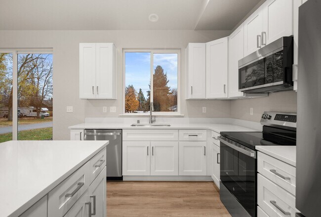 Building Photo - 3BR / 2BA New Construction Low Maintenance Single Family Home