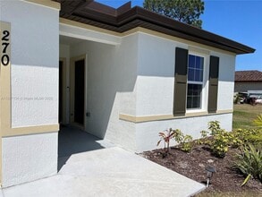 Building Photo - 270 SW Tulip Blvd