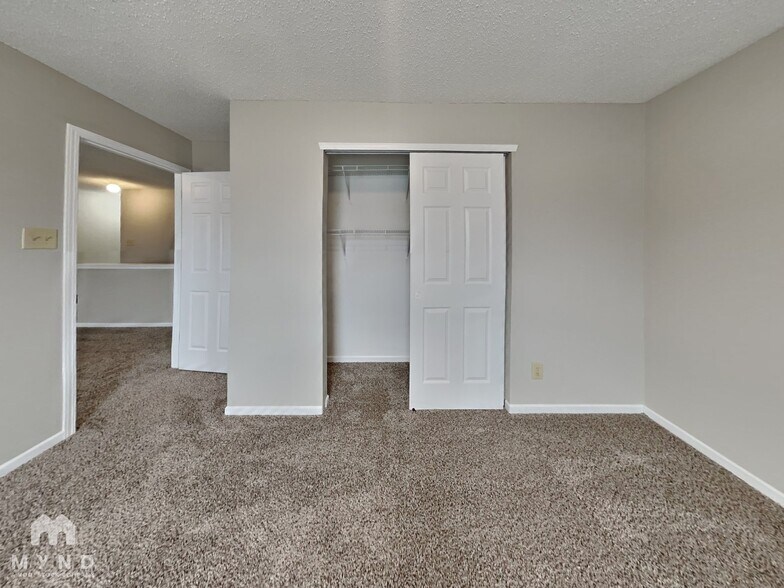 Building Photo - 12363 Rose Haven Dr