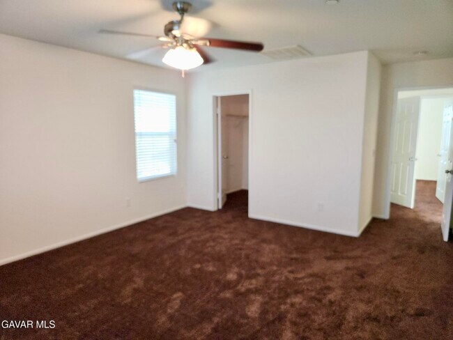 Building Photo - 43256 Carol Dr