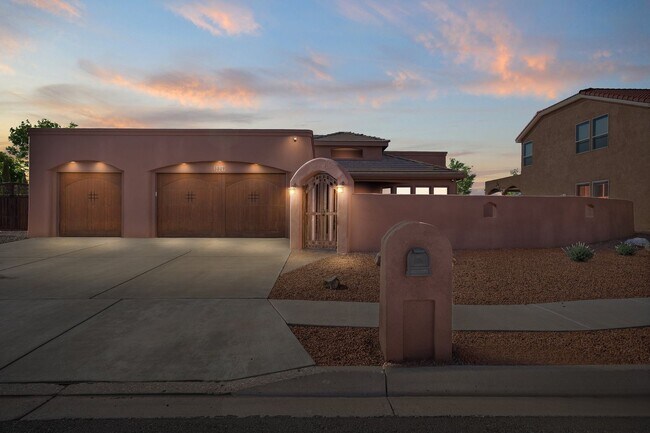 Building Photo - Rio Rancho Gem - Stunning 4-Bedroom Home –...