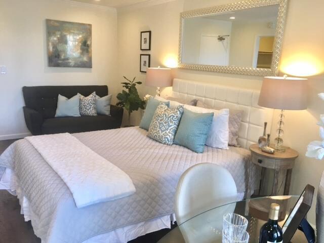 Building Photo - 1614 Hudson St