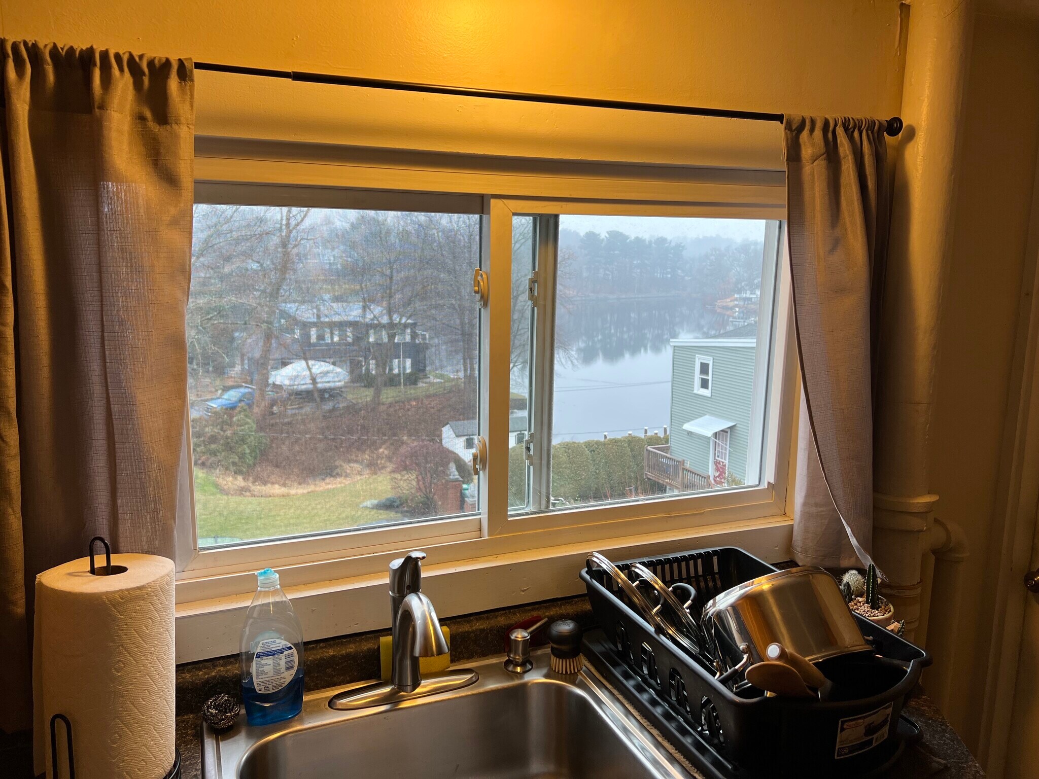 Building Photo - 154 Jenness St